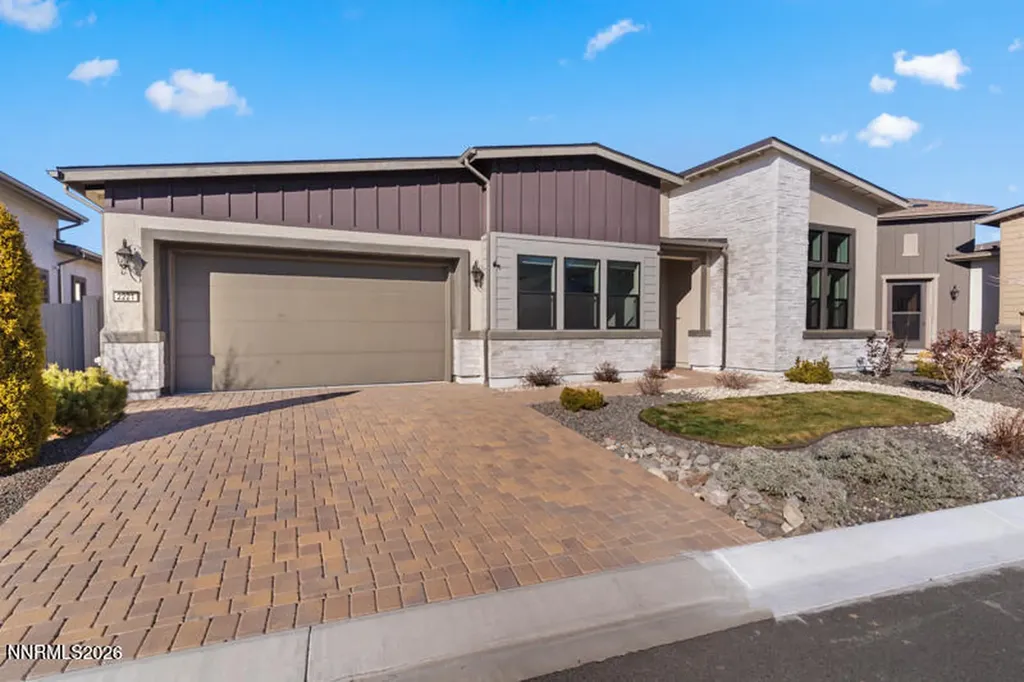 2221 Paint Horse Reno NV 89521