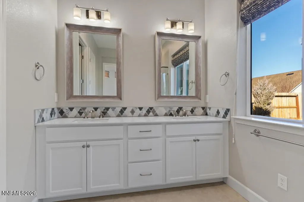2221 Paint Horse Reno NV 89521