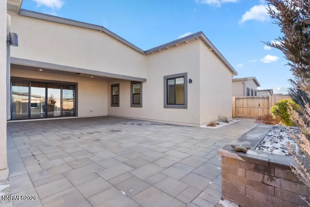 2221 Paint Horse Reno NV 89521