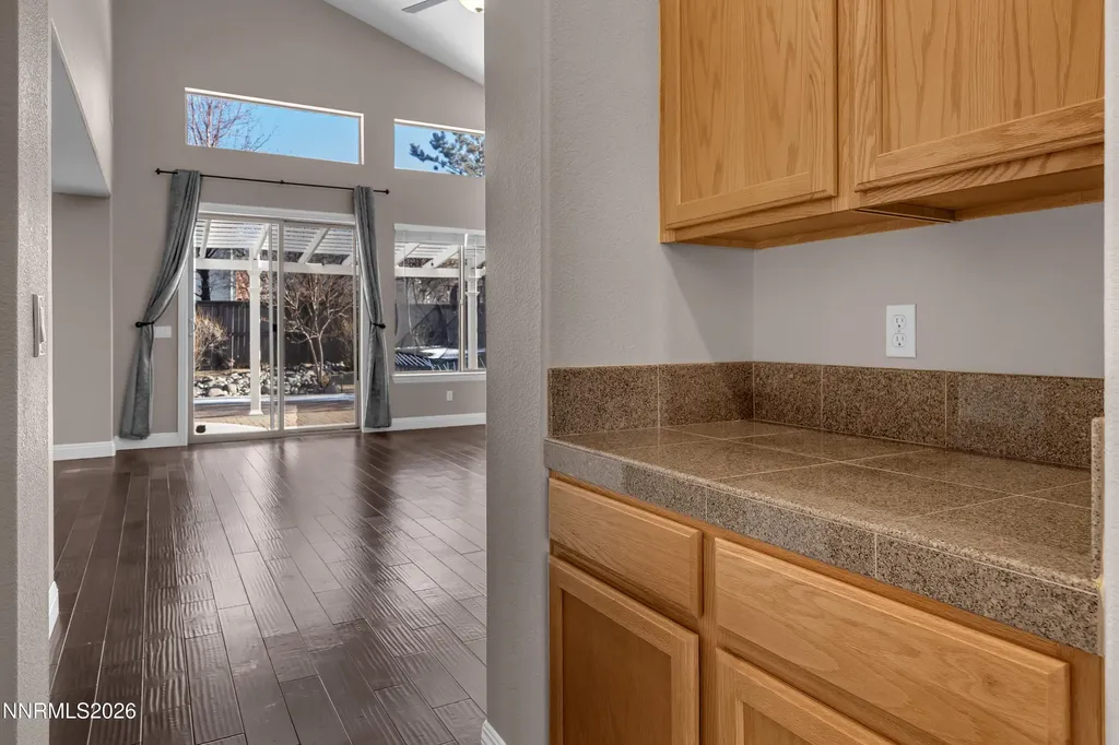 645 Paso Fino Reno NV 89521