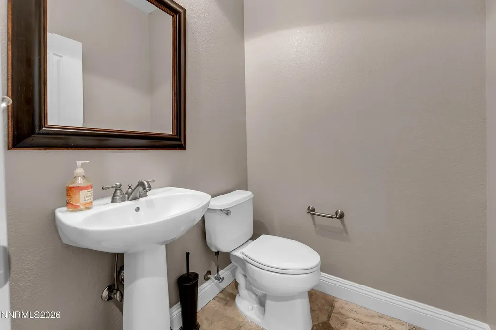 645 Paso Fino Reno NV 89521