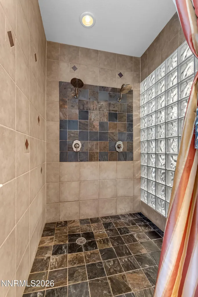 645 Paso Fino Reno NV 89521