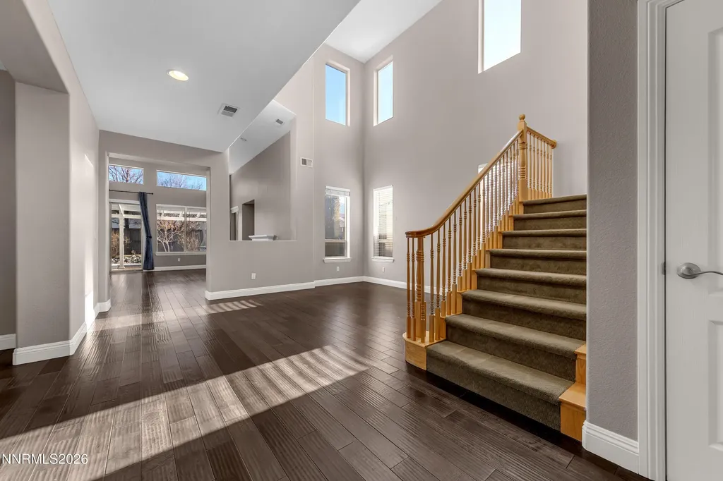 645 Paso Fino Reno NV 89521