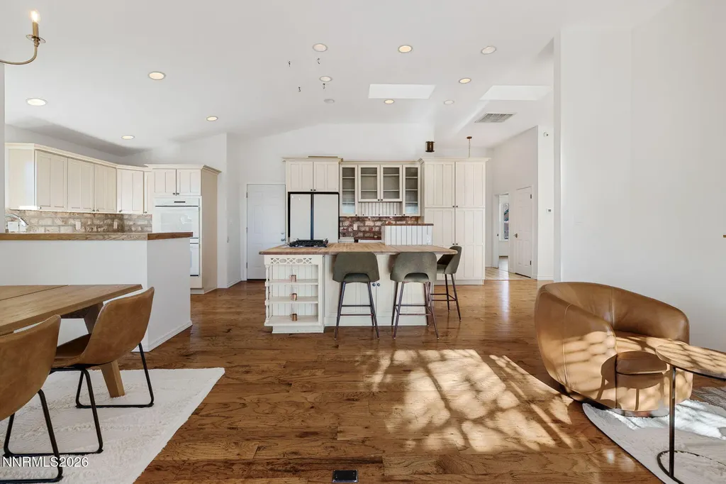 1062 Buck Mountain Reno NV 89506