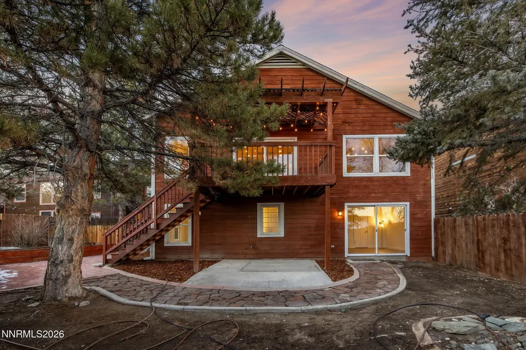 1062 Buck Mountain Reno NV 89506