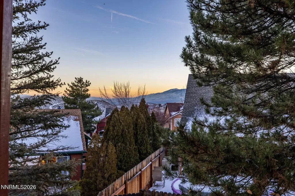 1062 Buck Mountain Reno NV 89506