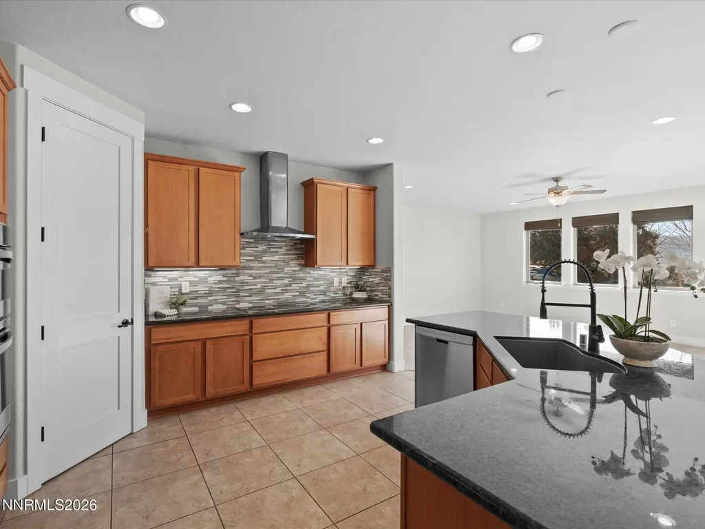5585 Hidden Valley Reno NV 89502