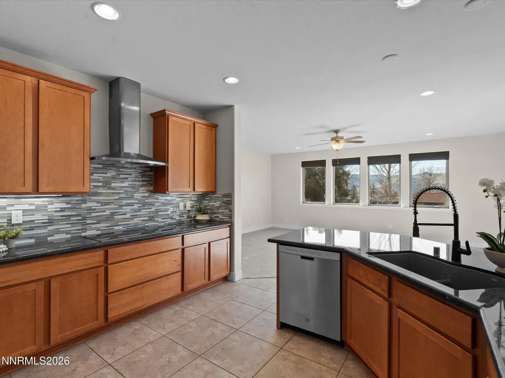 5585 Hidden Valley Reno NV 89502