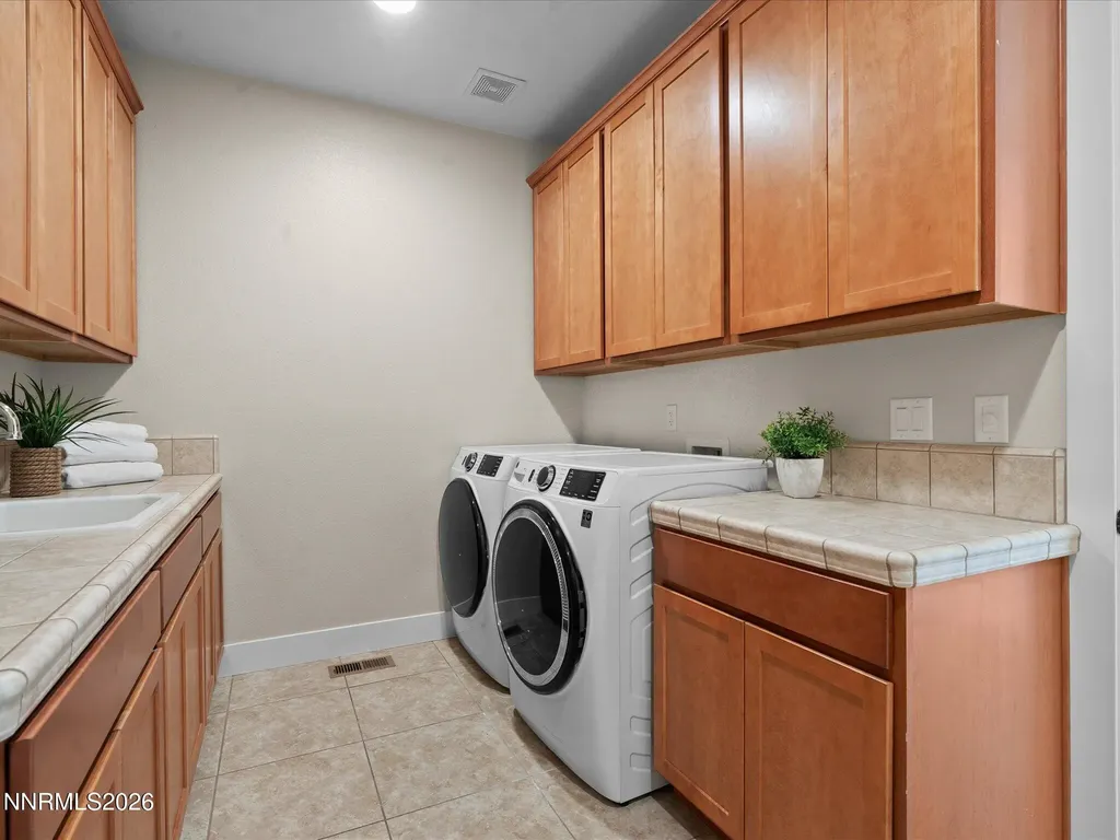 5585 Hidden Valley Reno NV 89502