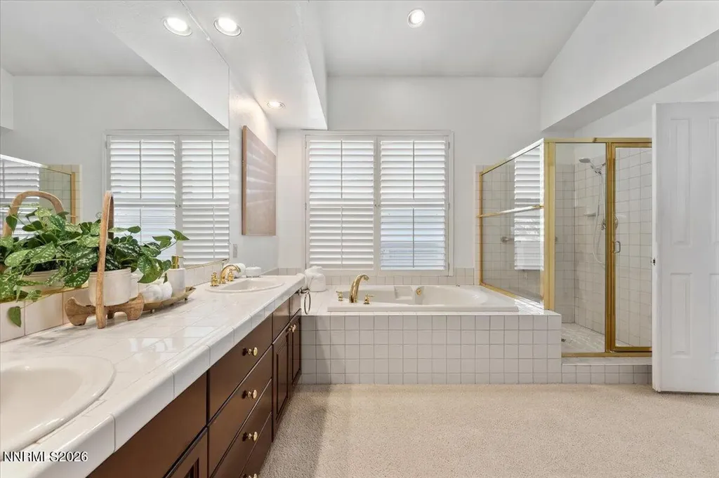 6170 Chaise Reno NV 89519