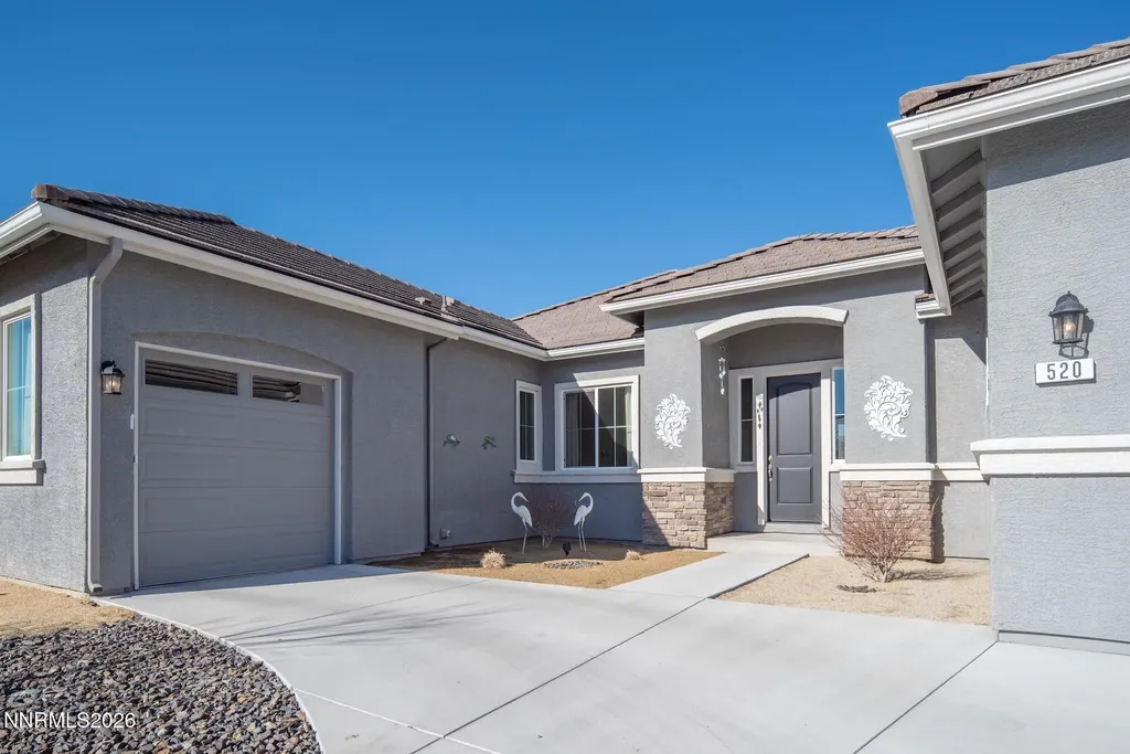 520 Stonehaven Dayton NV 89403