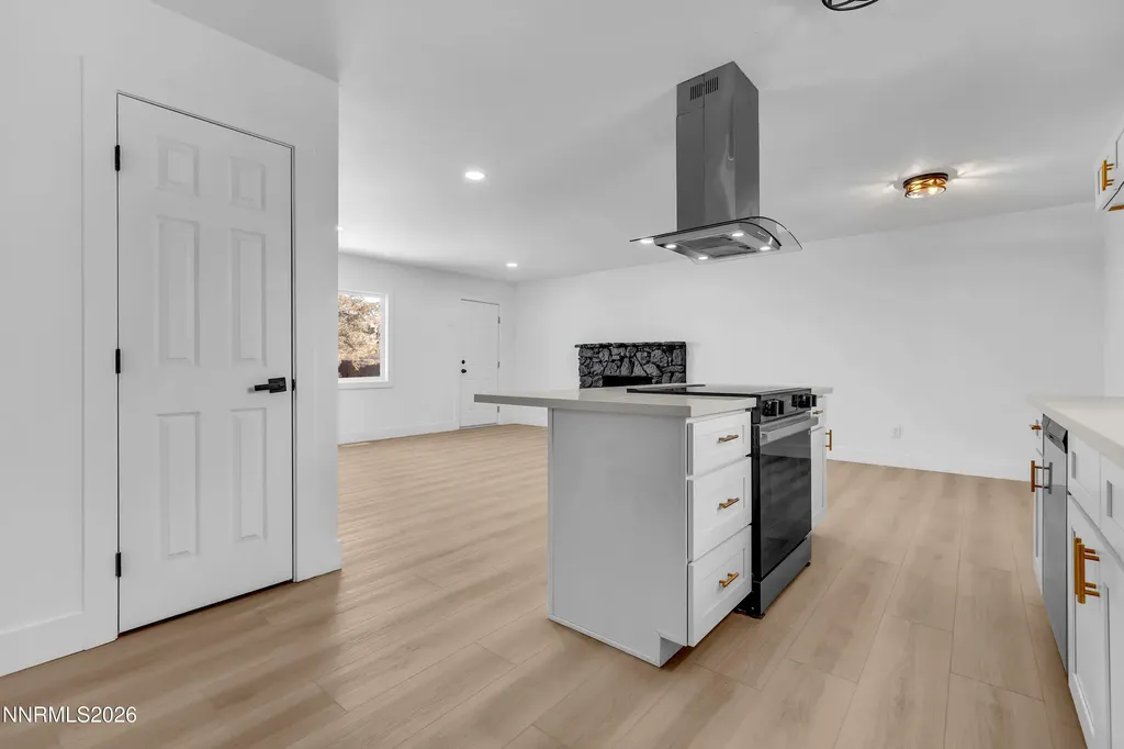 1570 Driftwood Sparks NV 89431