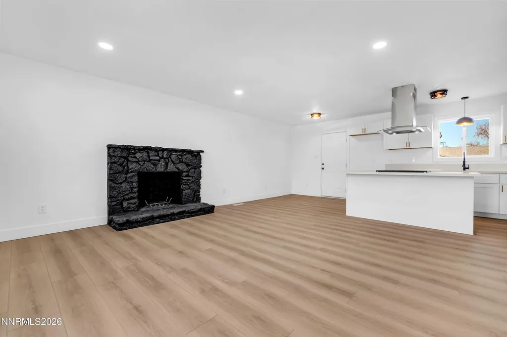 1570 Driftwood Sparks NV 89431