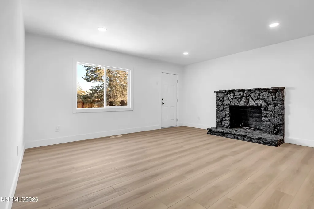 1570 Driftwood Sparks NV 89431