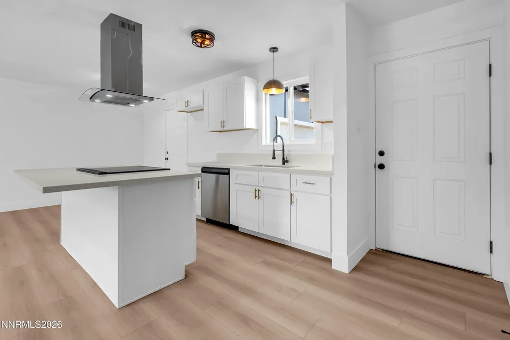1570 Driftwood Sparks NV 89431