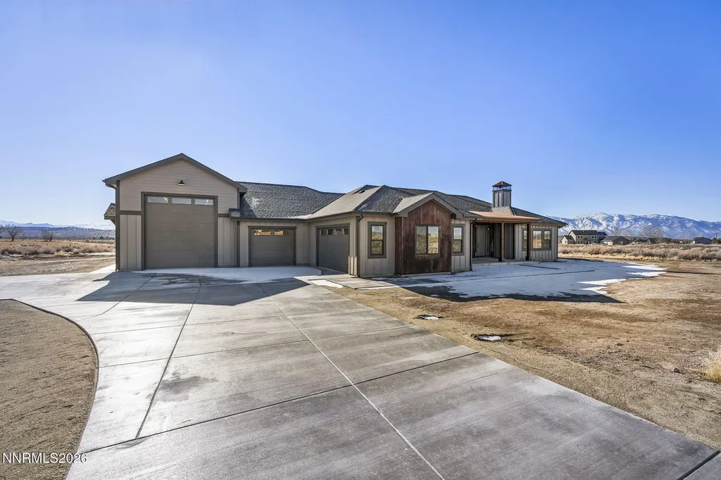 2401 Blaze Gardnerville NV 89410