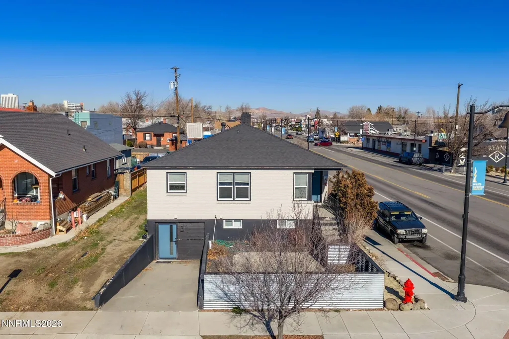 943 Wells Reno NV 89502
