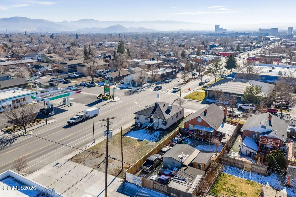 943 Wells Reno NV 89502