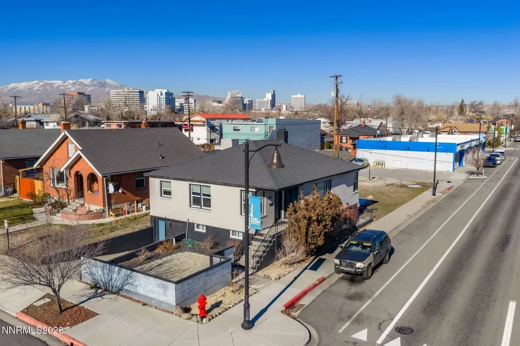 943 Wells Reno NV 89502