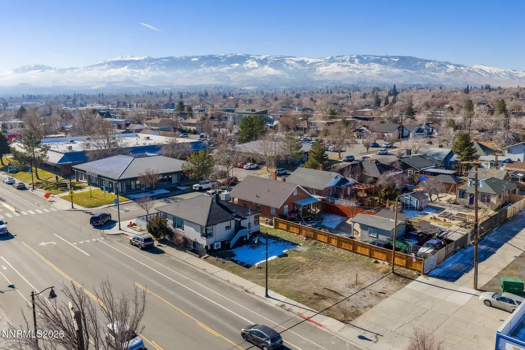 943 Wells Reno NV 89502