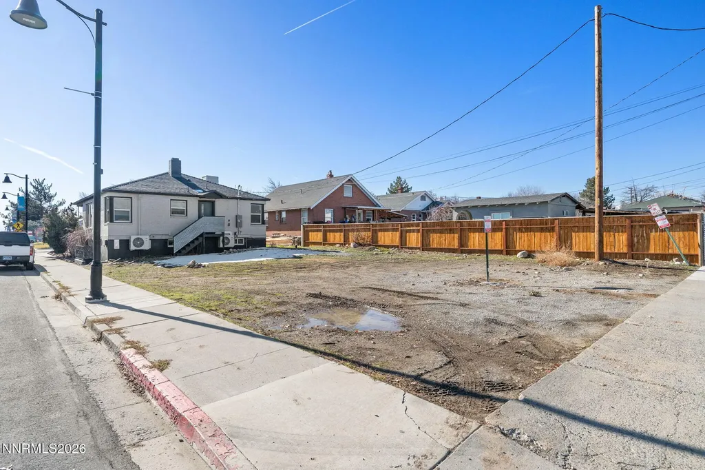 943 Wells Reno NV 89502