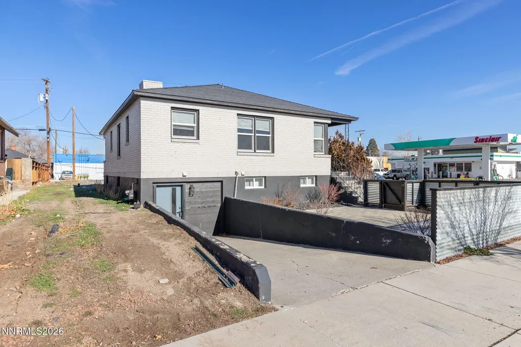 943 Wells Reno NV 89502