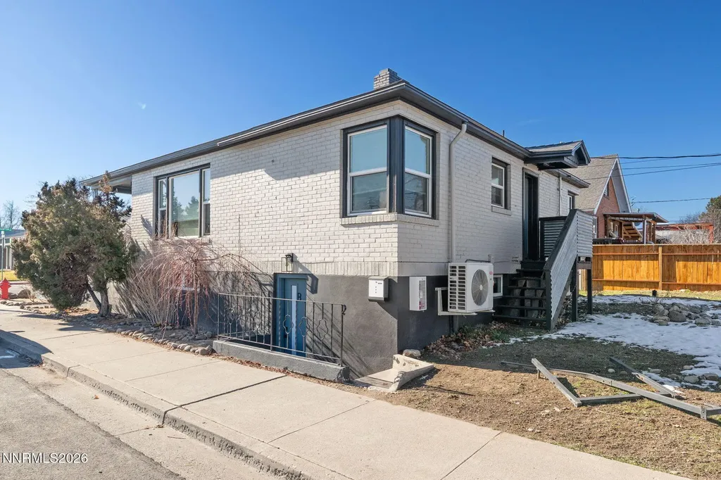943 Wells Reno NV 89502