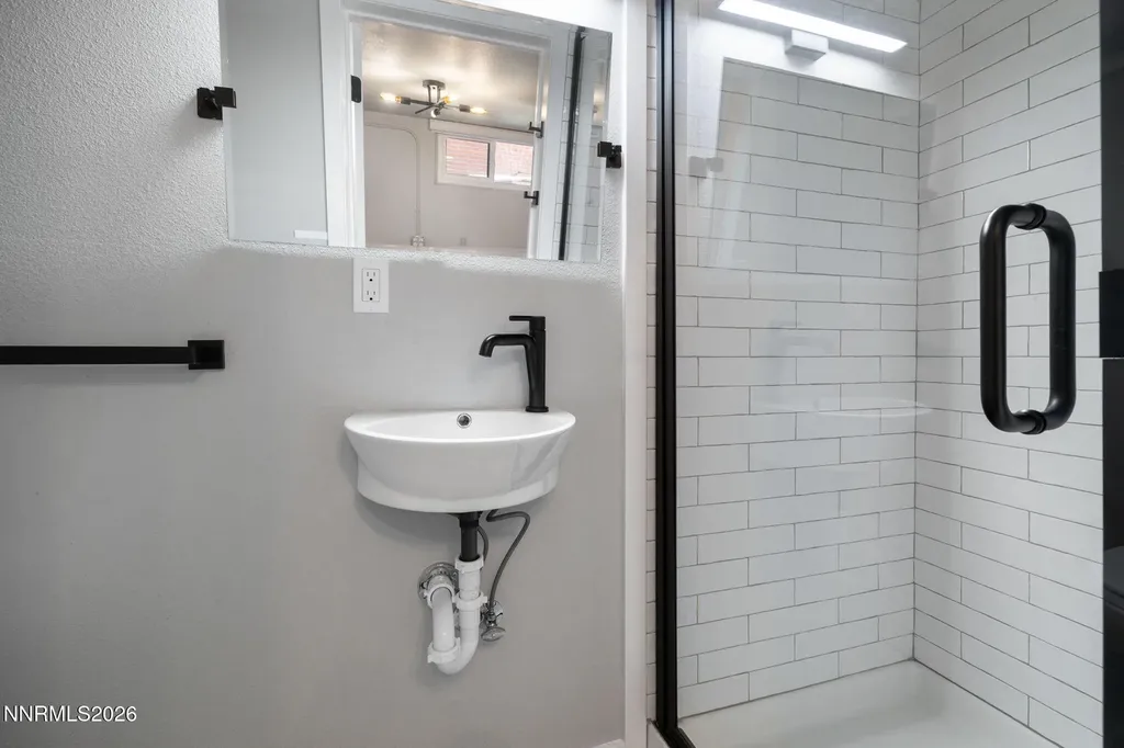 943 Wells Reno NV 89502