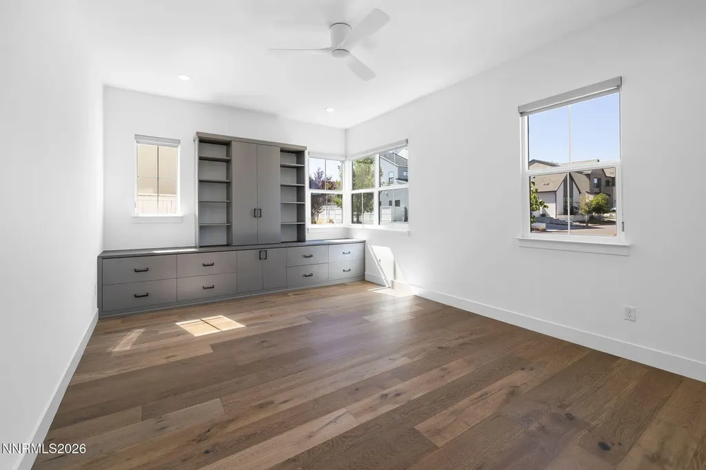 5406 Side Saddle Reno NV 89509