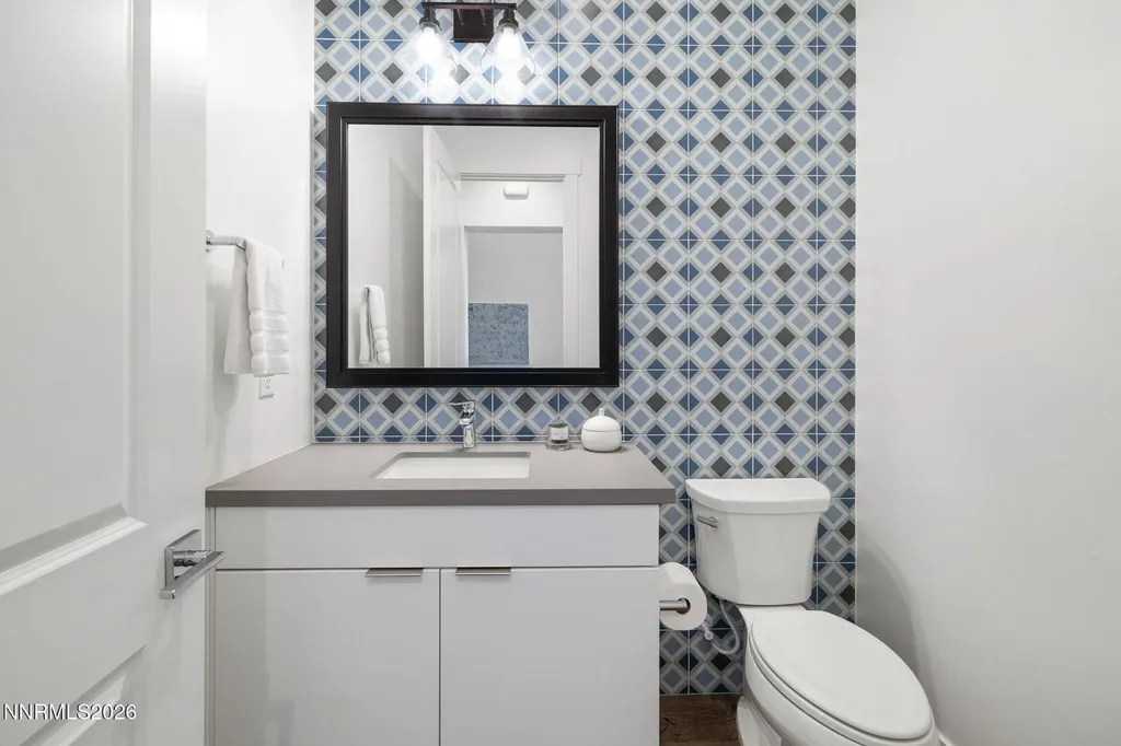 5406 Side Saddle Reno NV 89509
