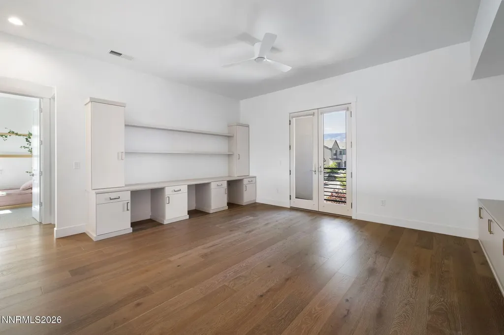 5406 Side Saddle Reno NV 89509