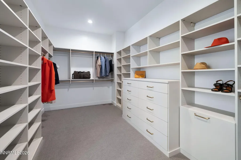5406 Side Saddle Reno NV 89509