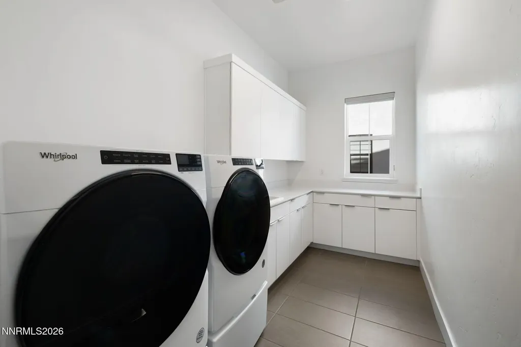 5406 Side Saddle Reno NV 89509