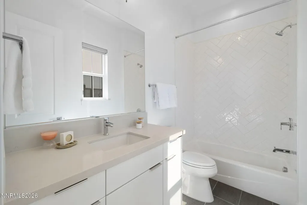 5406 Side Saddle Reno NV 89509