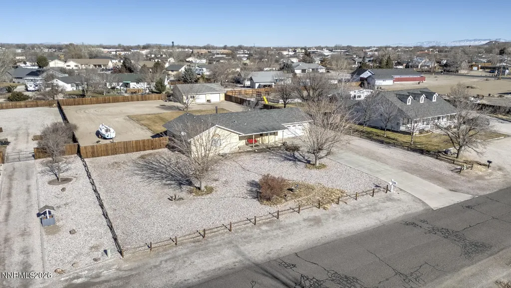 2100 Birch Fallon NV 89406