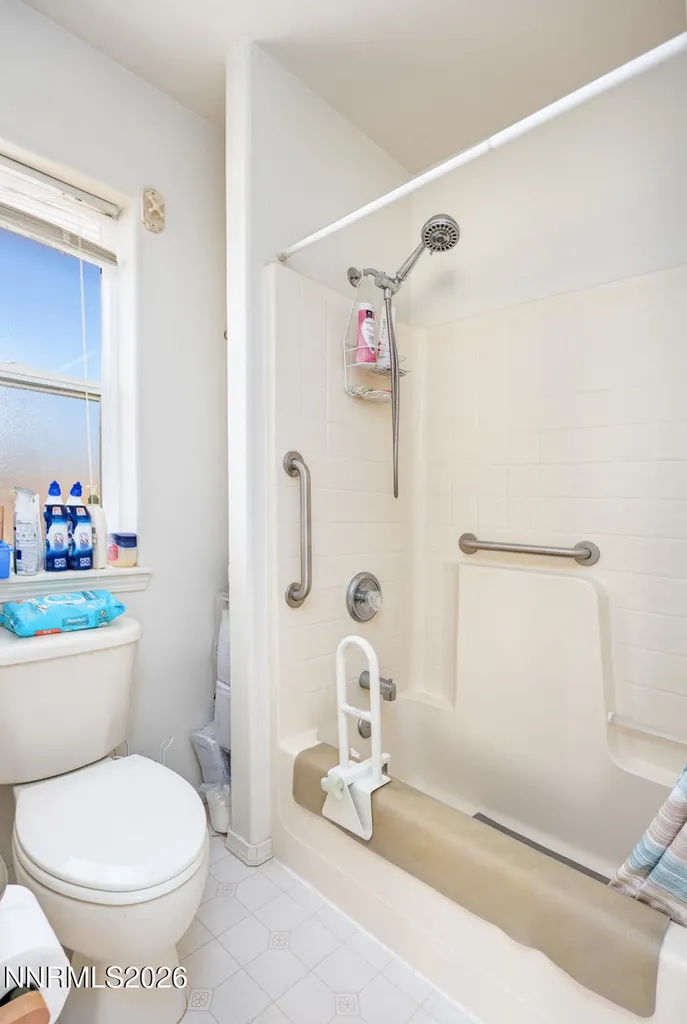 2100 Birch Fallon NV 89406