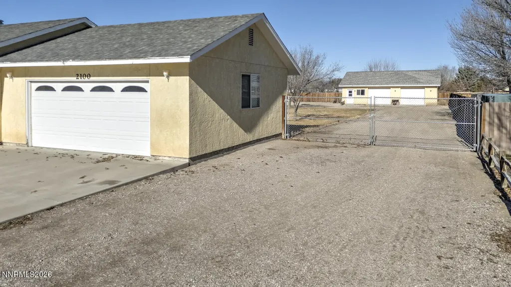 2100 Birch Fallon NV 89406