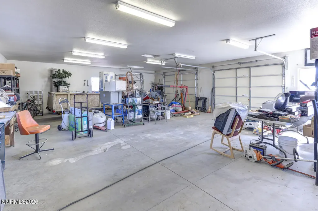 2100 Birch Fallon NV 89406