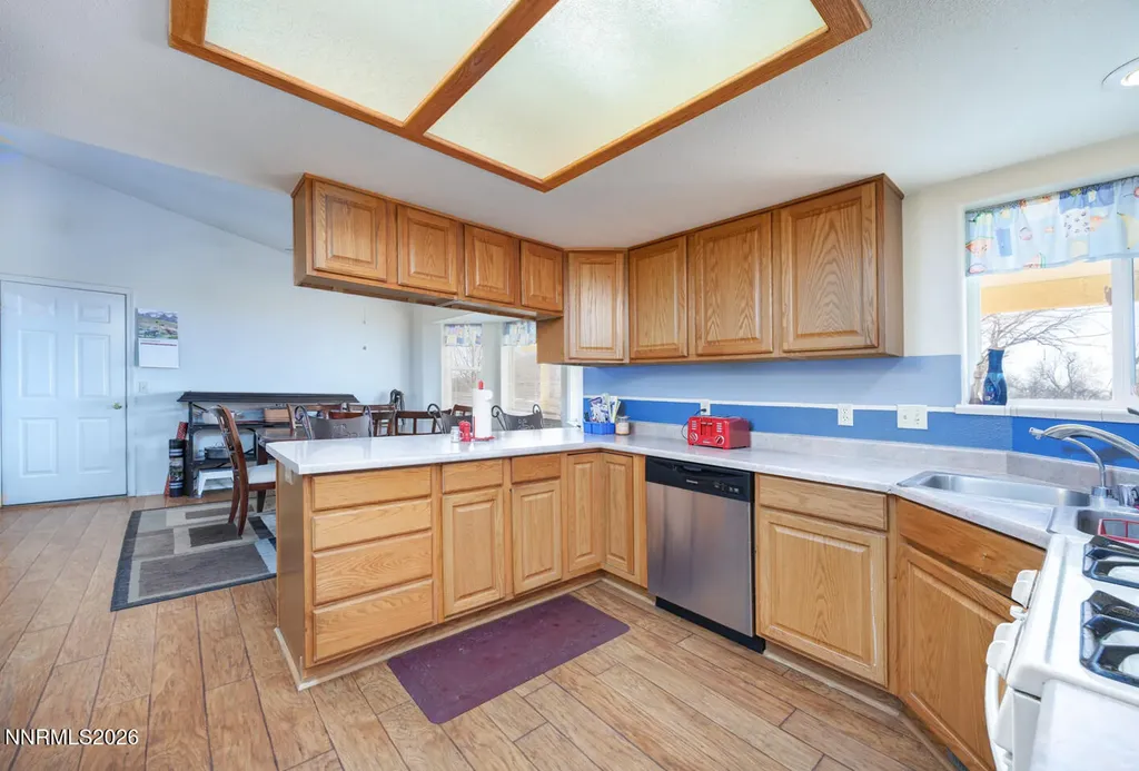 2100 Birch Fallon NV 89406