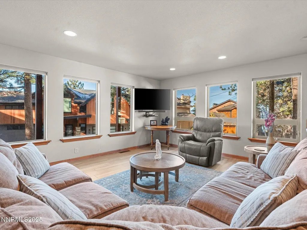 462 Reno Zephyr Cove NV 89448