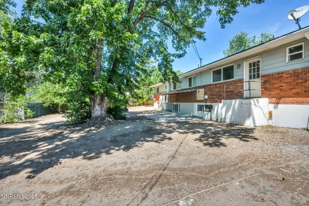 840 Brookfield Reno NV 89503