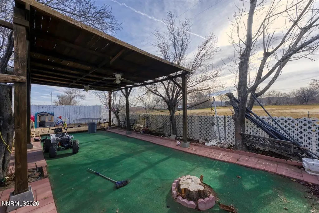 985 Villa Fernley NV 89408