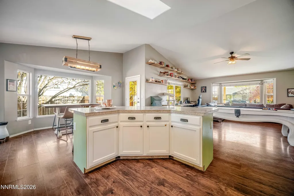 1055 Spoonbill Sparks NV 89441
