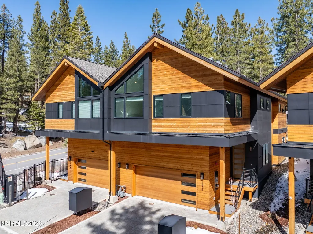 171 Sierra Colina Stateline NV 89449