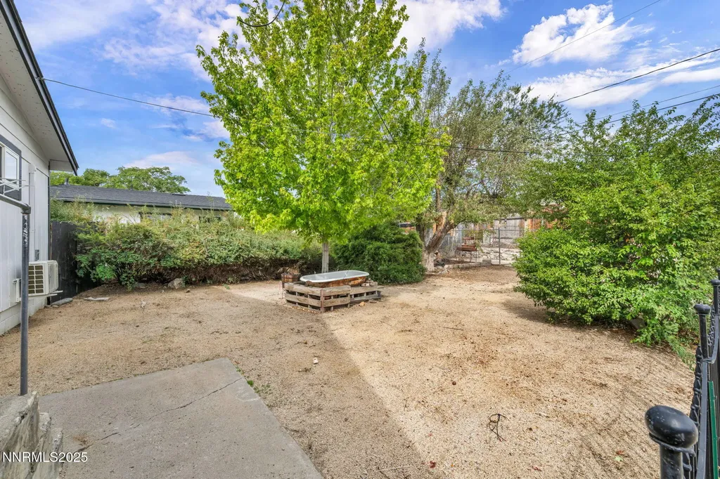 1281 10th Reno NV 89512