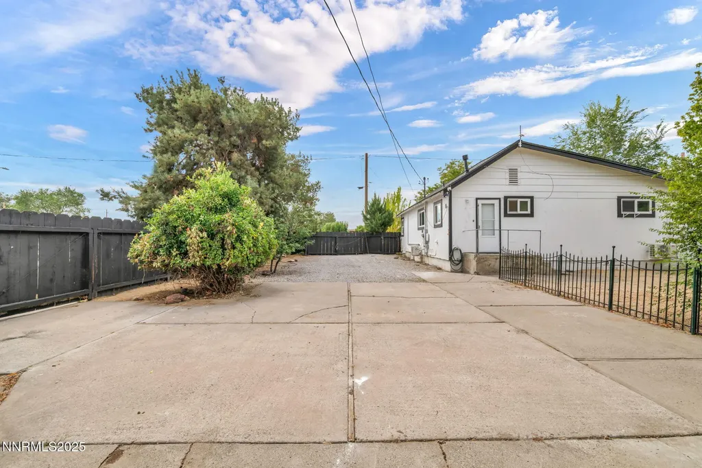 1281 10th Reno NV 89512
