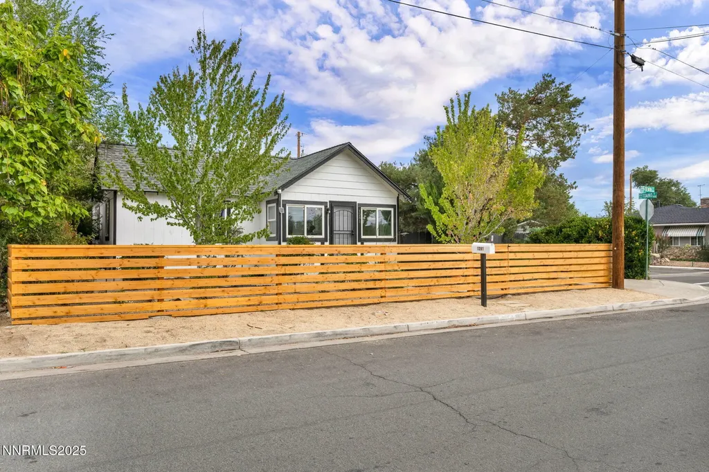 1281 10th Reno NV 89512