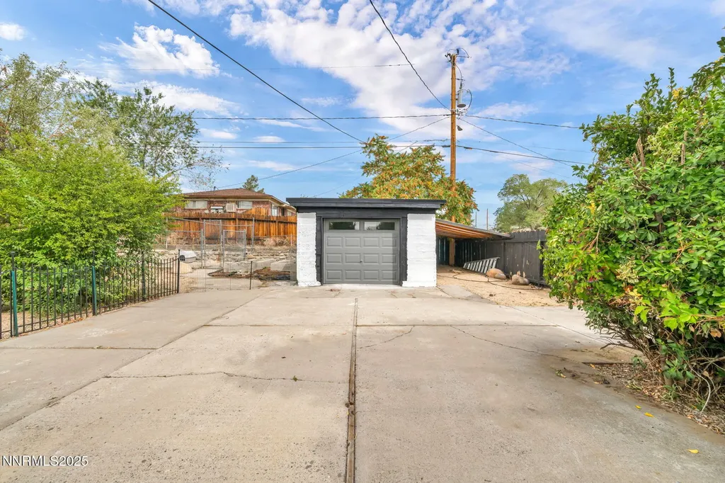 1281 10th Reno NV 89512