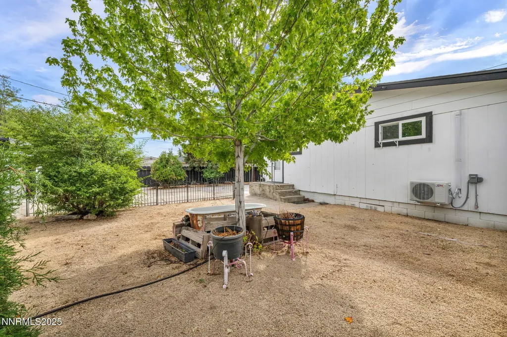 1281 10th Reno NV 89512