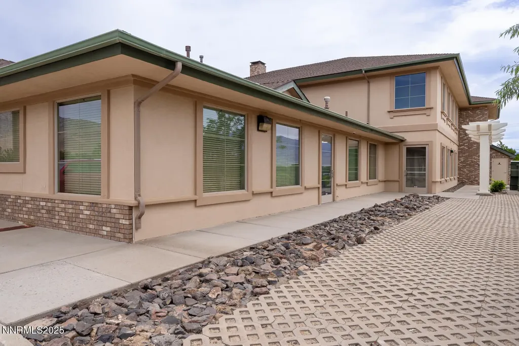 5 Pine Cone Dayton NV 89403